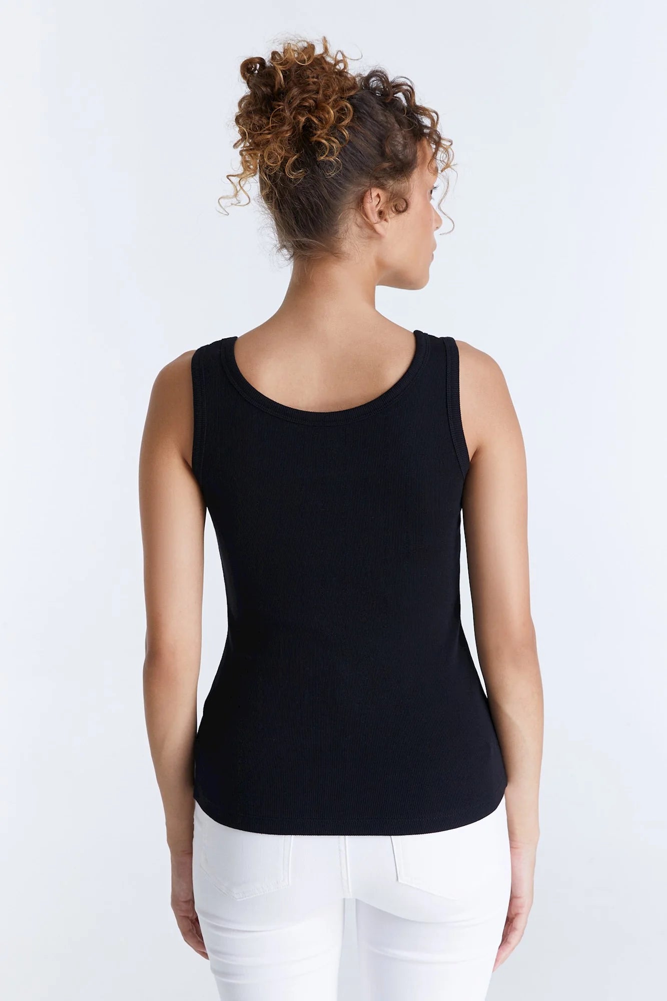 Olivia Crew Neck Tank ~ Black