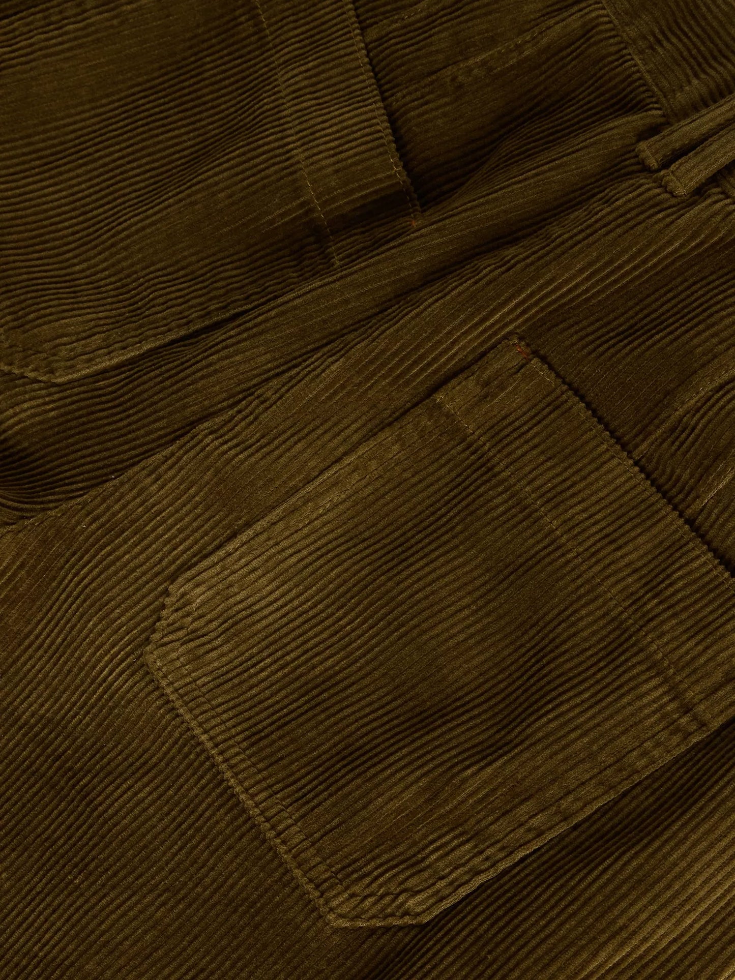 Looking for some on-trend trousers? Look no further than the Bell Cord Wide Leg Trousers from White Stuff. These comfy, leg-lengthening pants are made with autumnal corduroy - perfect for any occasion!
