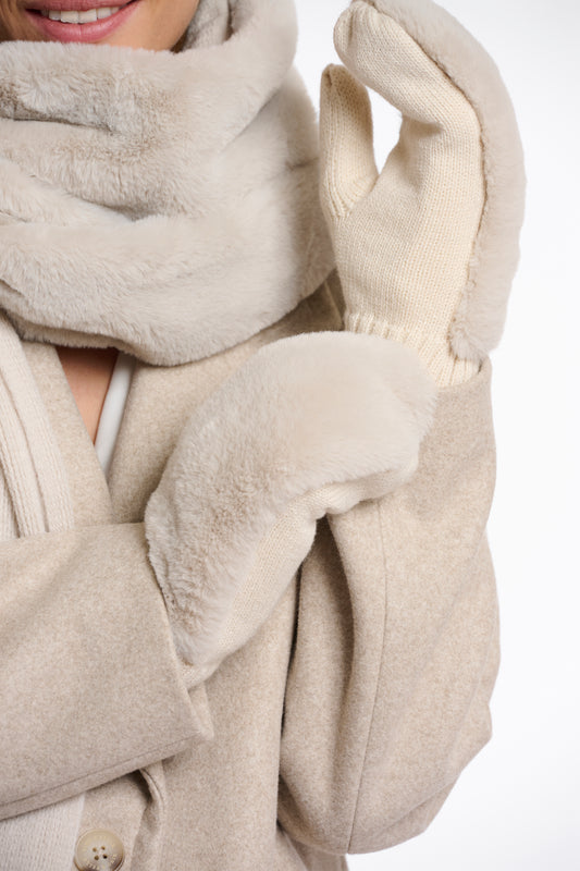 Oxo Fau Fur Mittens ~ Birch
