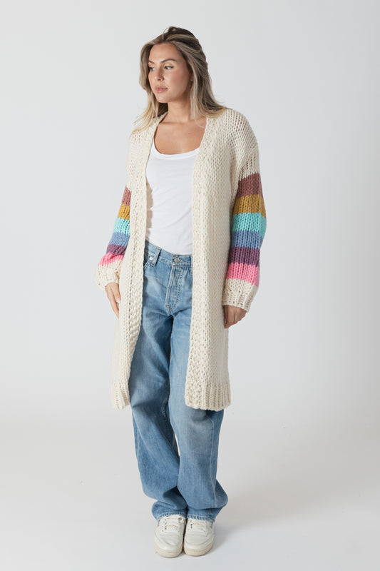 Get cozy and stylish with the Lyla + Luxe Shiloh Cardigan this fall! This playfully colourful sleeve cardigan has long sleeves and a relaxed grandpa-esque design, making it the perfect layering piece over a t-shirt and jeans for a casual yet cool vibe.  lemon cyprus boutique