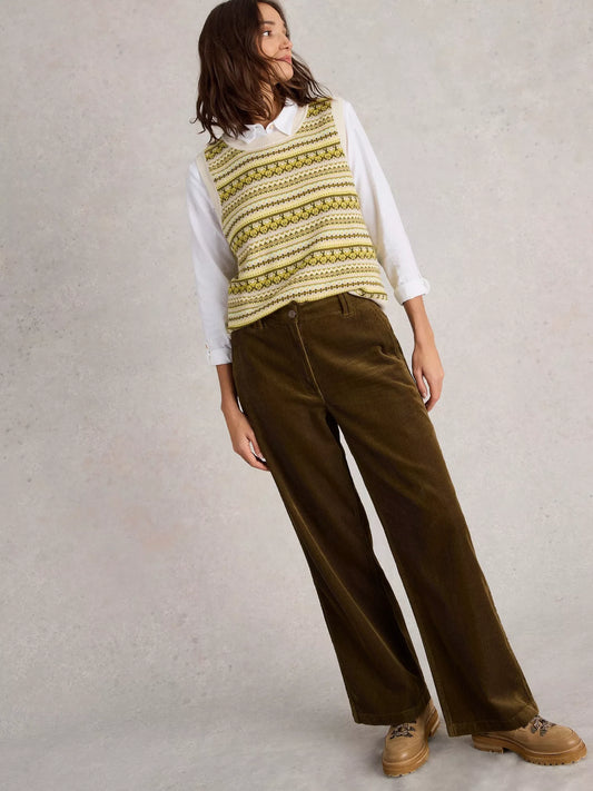 Looking for some on-trend trousers? Look no further than the Bell Cord Wide Leg Trousers from White Stuff. These comfy, leg-lengthening pants are made with autumnal corduroy - perfect for any occasion!