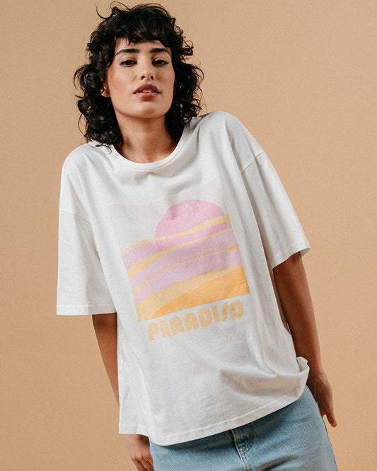 Brought to you by Grace & Mila, the MENDOZA oversized top is a burst of summer vibes in your wardrobe! With its loose fit and short sleeves, this playful printed tee in blush pink and soft peachy ochre is your go-to for sunny days. Its dazzling and colourful print instantly uplifts any outfit, making it a must-have for adding a splash of fun to your look.