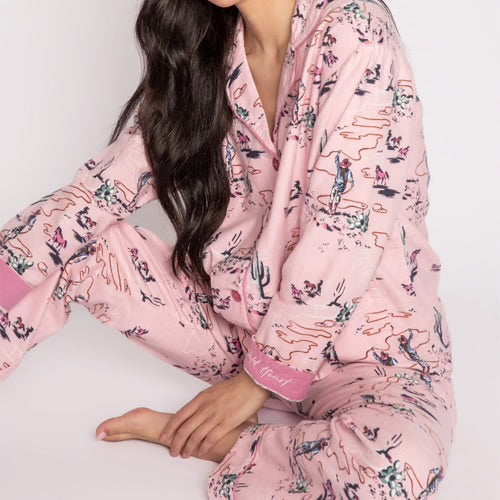 The Pink Mist Flannel set by PJ Salvage is the perfect pick for horse-lovers and western gals with a country horse inspired print. Designed in the pure cotton, super soft flannel we're known for, in a comfy fit pajama pant and shirt set with a cute headband to match. Perfect for gifting! lemon cyprus boutique